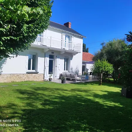 Nyaraló Maison Vieux Guezy Et Commerces A Pieds *
